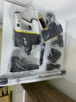 KARCHER VC 6 CORDLESS OURFAMILY PET DIKEY (OUTLET)