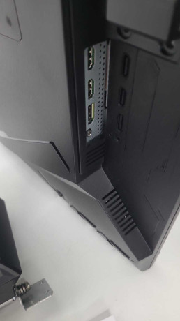 27 ASUS TUF GAMING  VG27AQ3A QHD IPS 1MS 1(OUTLET)